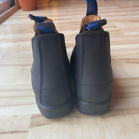 Blundstone #566 - Picture 3 of 5